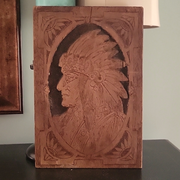 Antique Flemish Art Pyrography Native American Indian Chief 867 - Picture 2 of 13